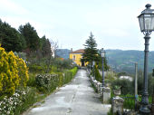 Foto della casa paterna